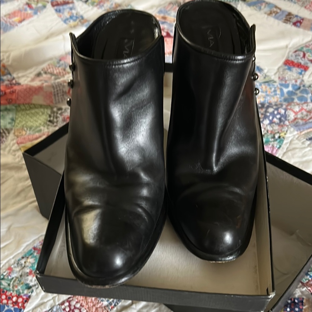 Via Spiga Black Leather Mules Size 10